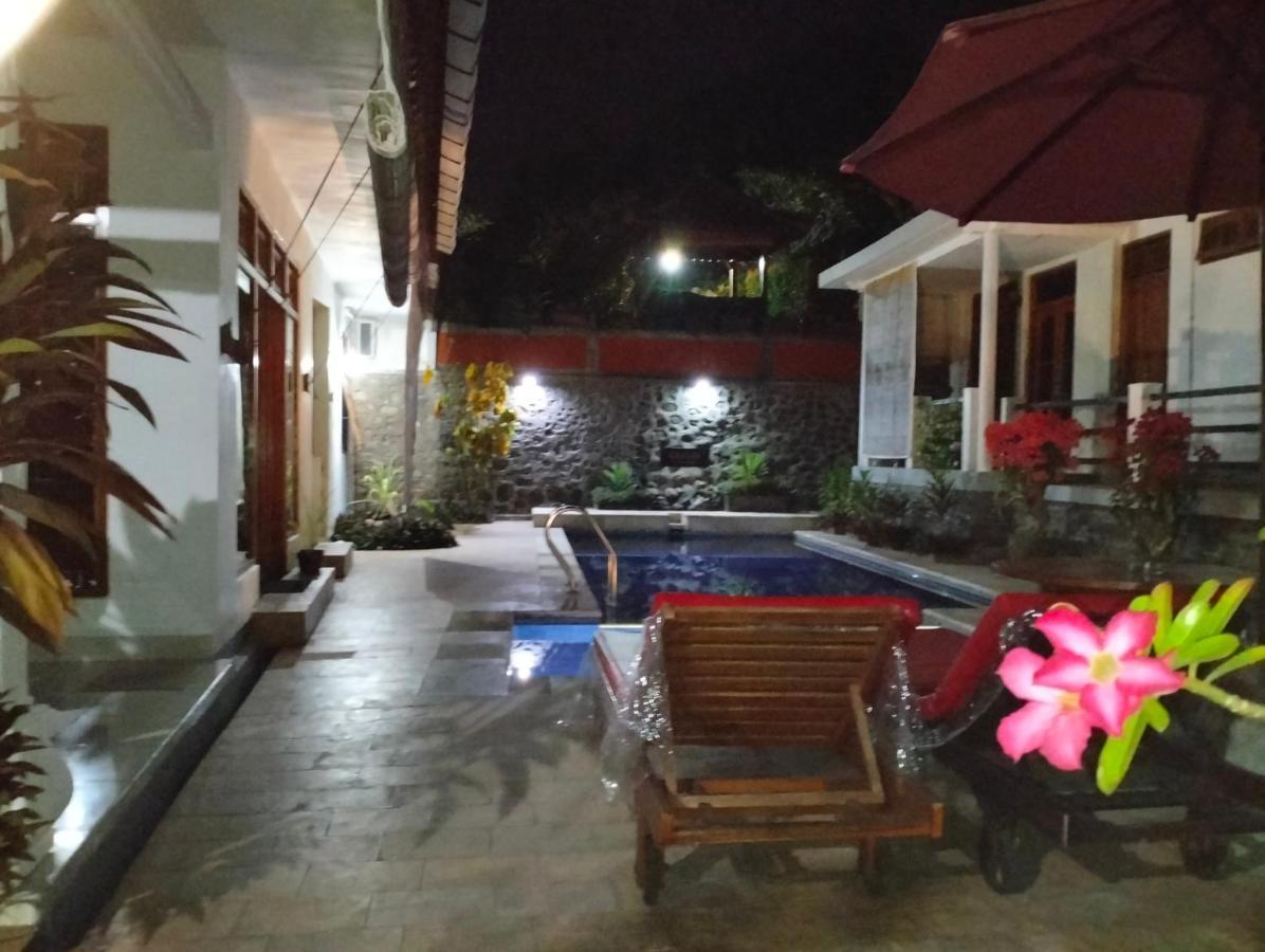 Kaia Lovina Guest House Exterior photo