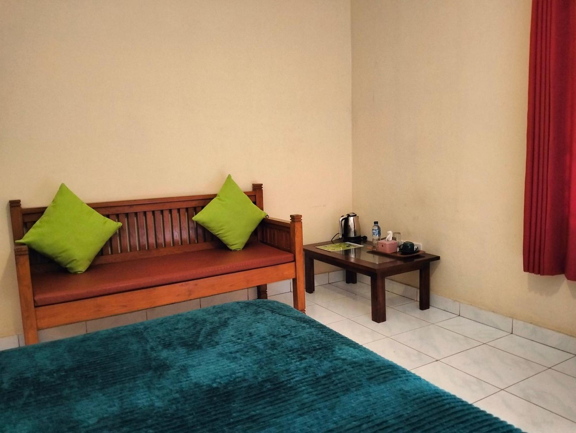 Kaia Lovina Guest House Exterior photo
