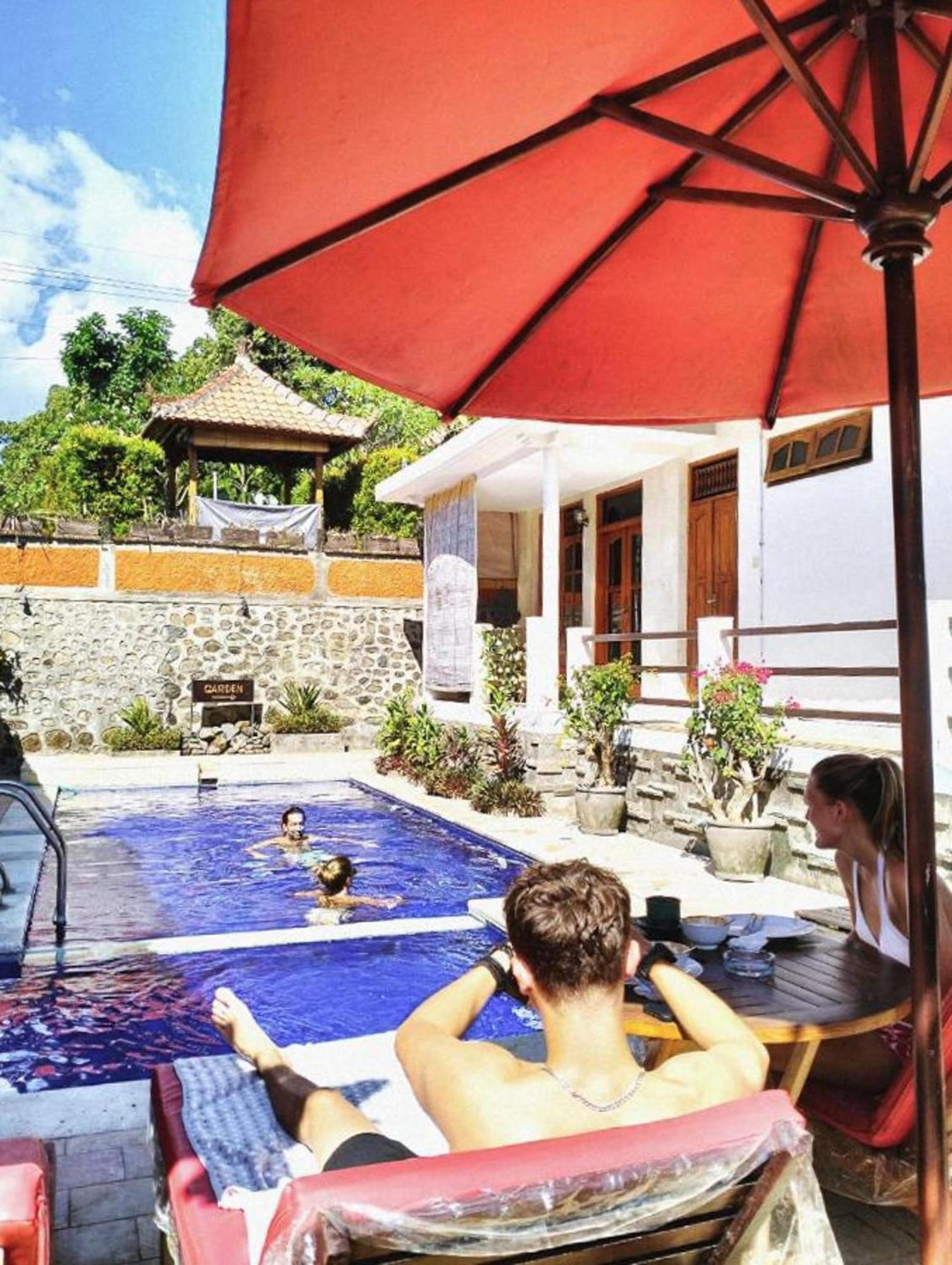 Kaia Lovina Guest House Exterior photo